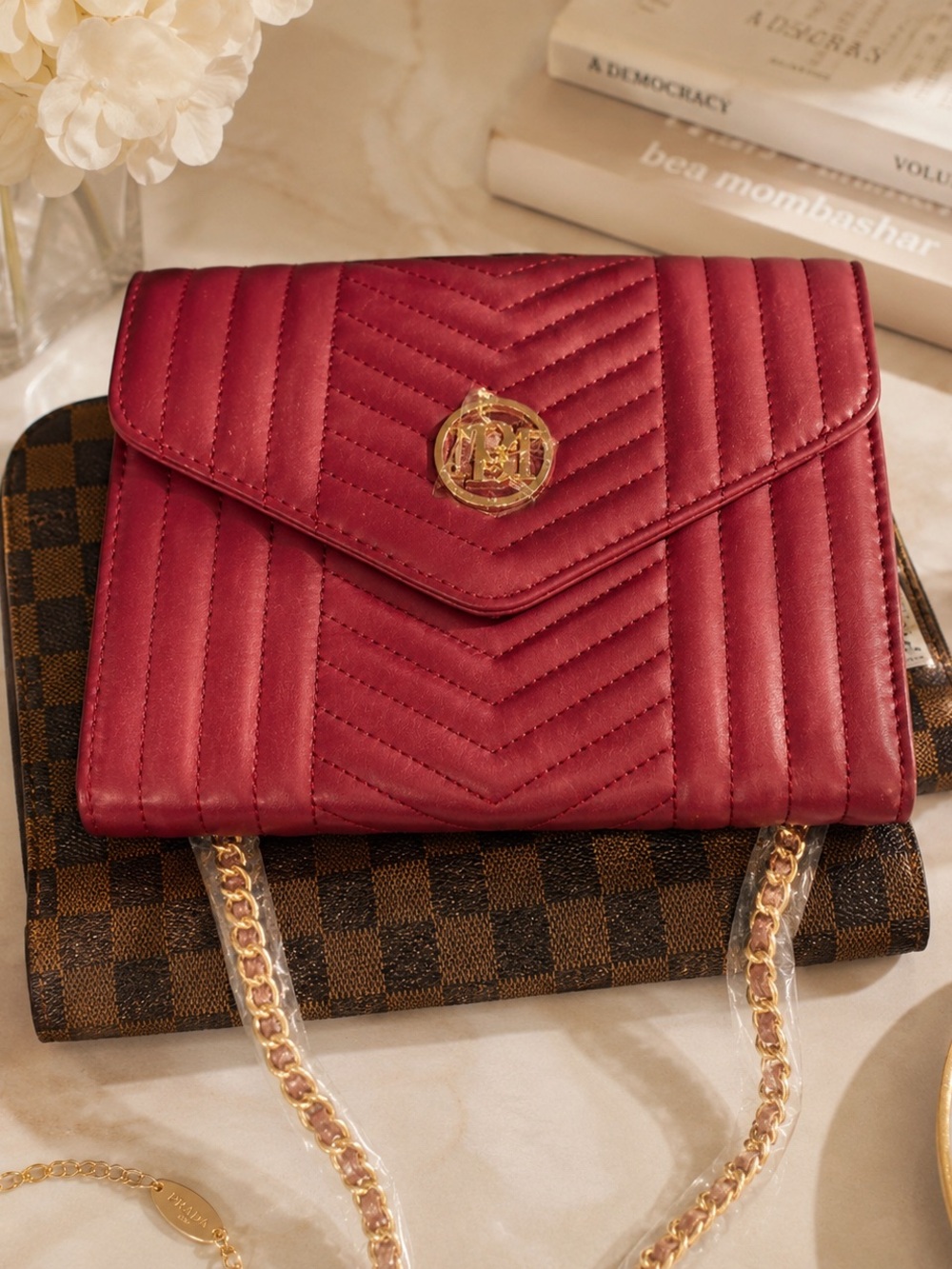 Badgley Mischka Elegant Red wine Quilted Women's Bag crossbody chain new gift